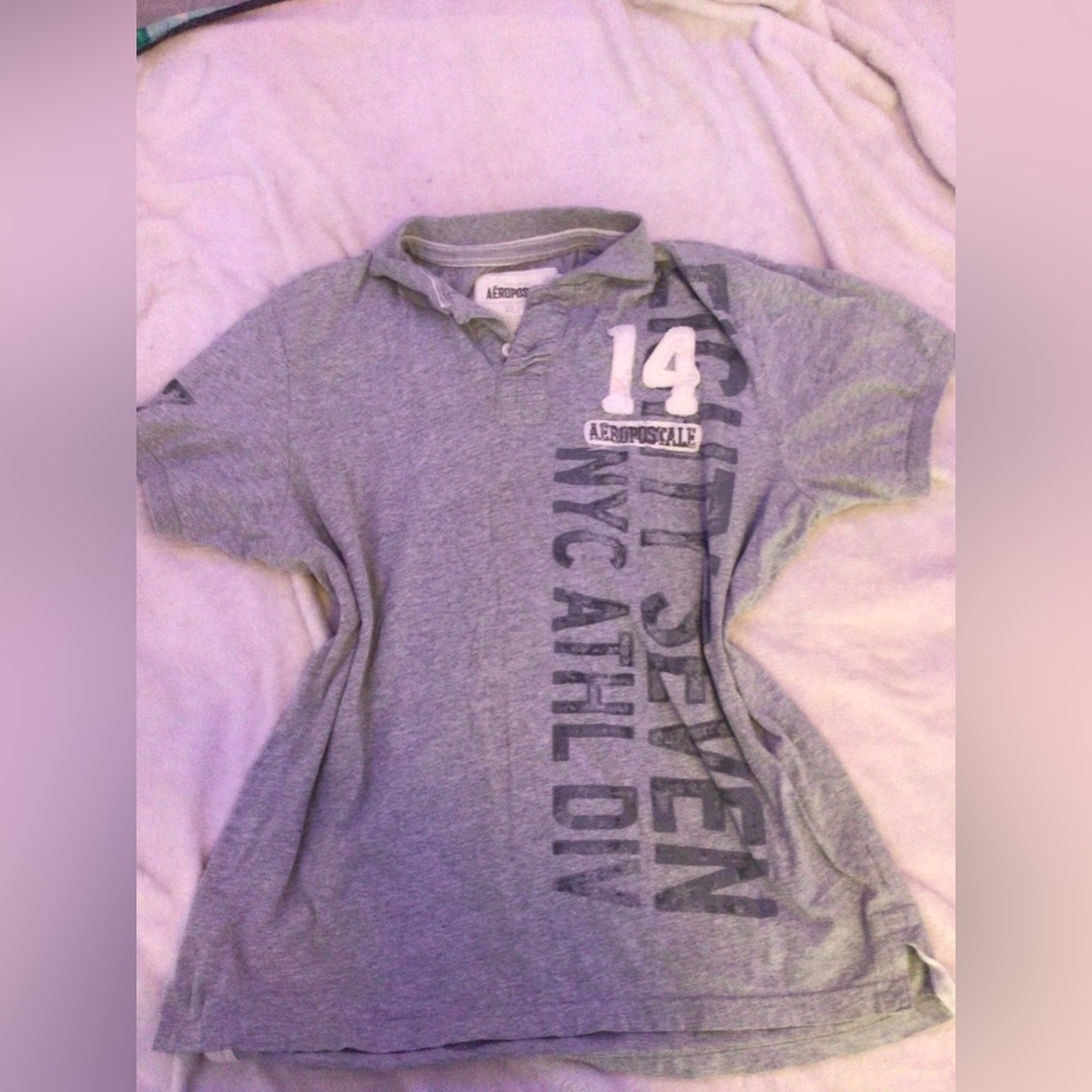 gray thrifted aeropostale y2k top